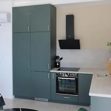 In With House Sea View *