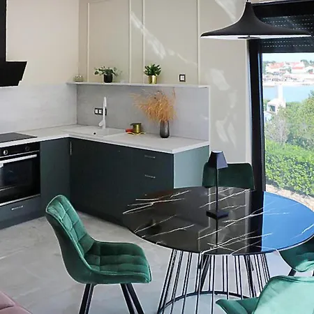 In With House Sea View Ugljan